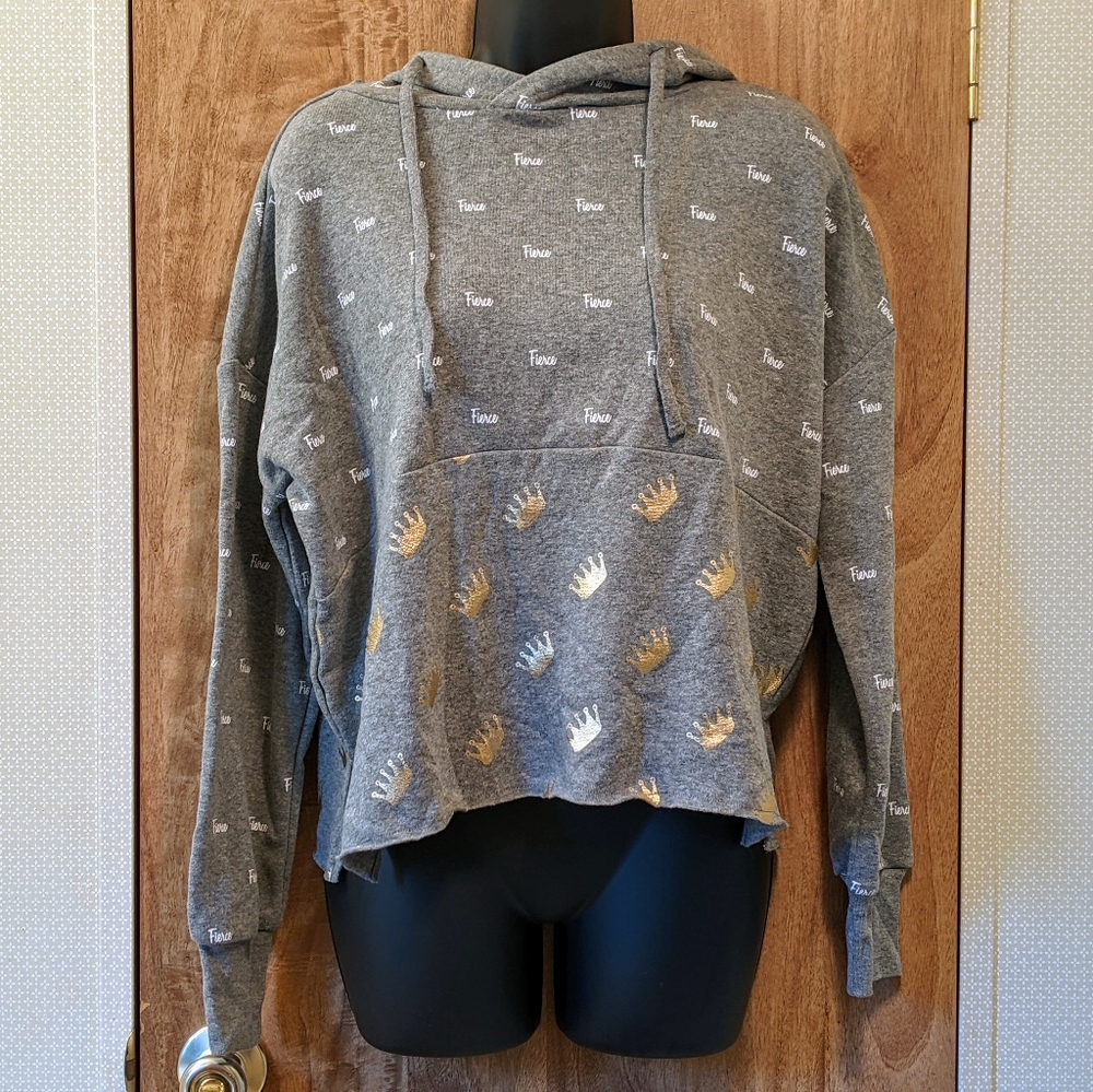 No Boundaries Gray "Fierce" Queen Crown Hoodie, Junior Size Medium